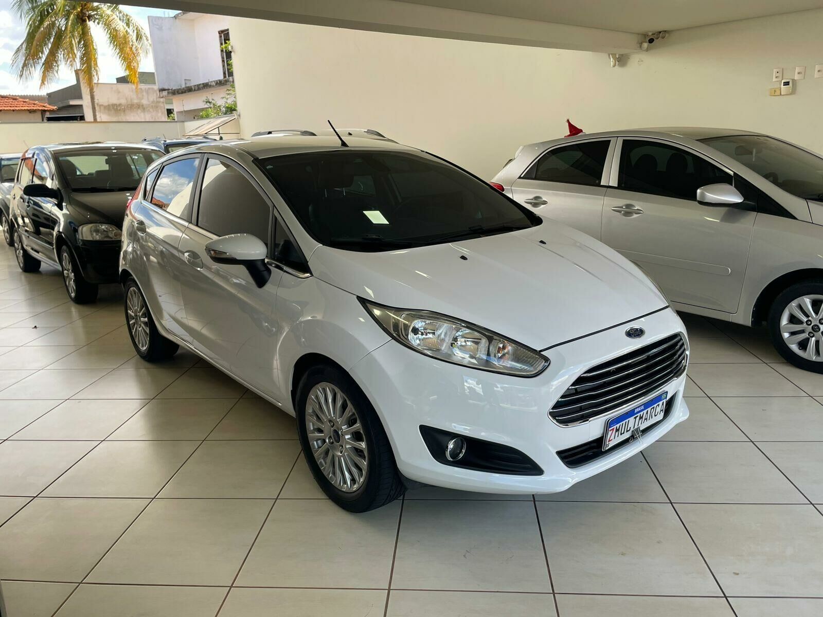 Imagem do veículo  FORD NEW FIESTA HATCH TITANIUM 1.6